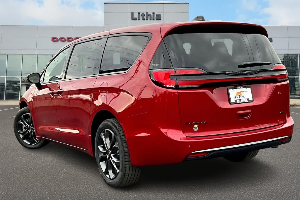New 2026 Chrysler Pacifica Select Passenger Van
