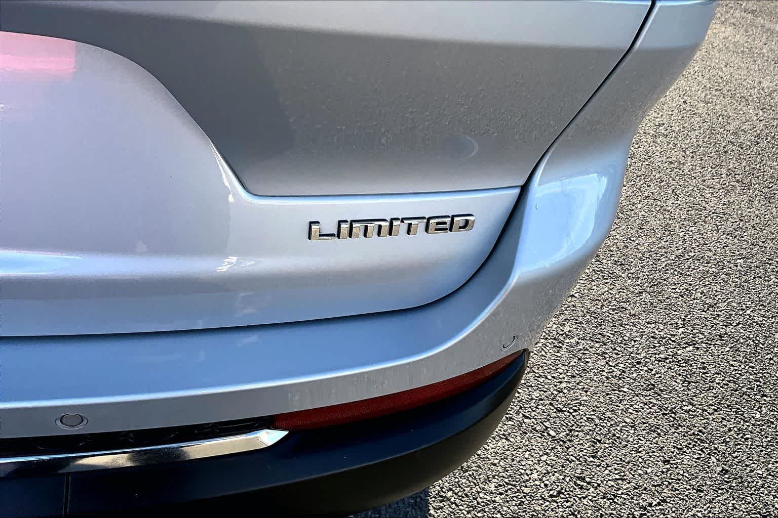 Thumbnail: 2023 Jeep Grand Cherokee L - 7