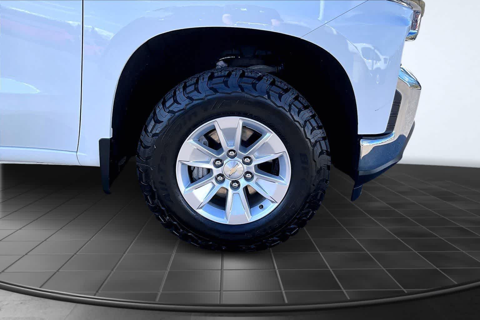 Thumbnail: 2021 Chevrolet Silverado 1500 - 34