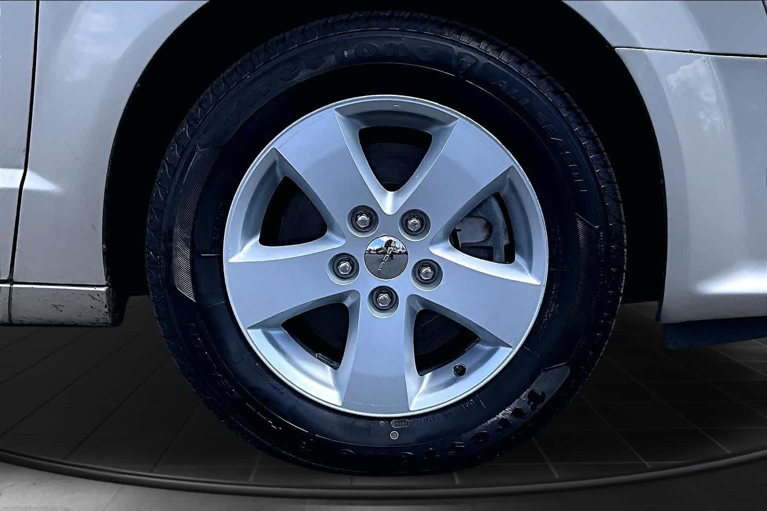 Thumbnail: 2013 Dodge Grand Caravan - 34