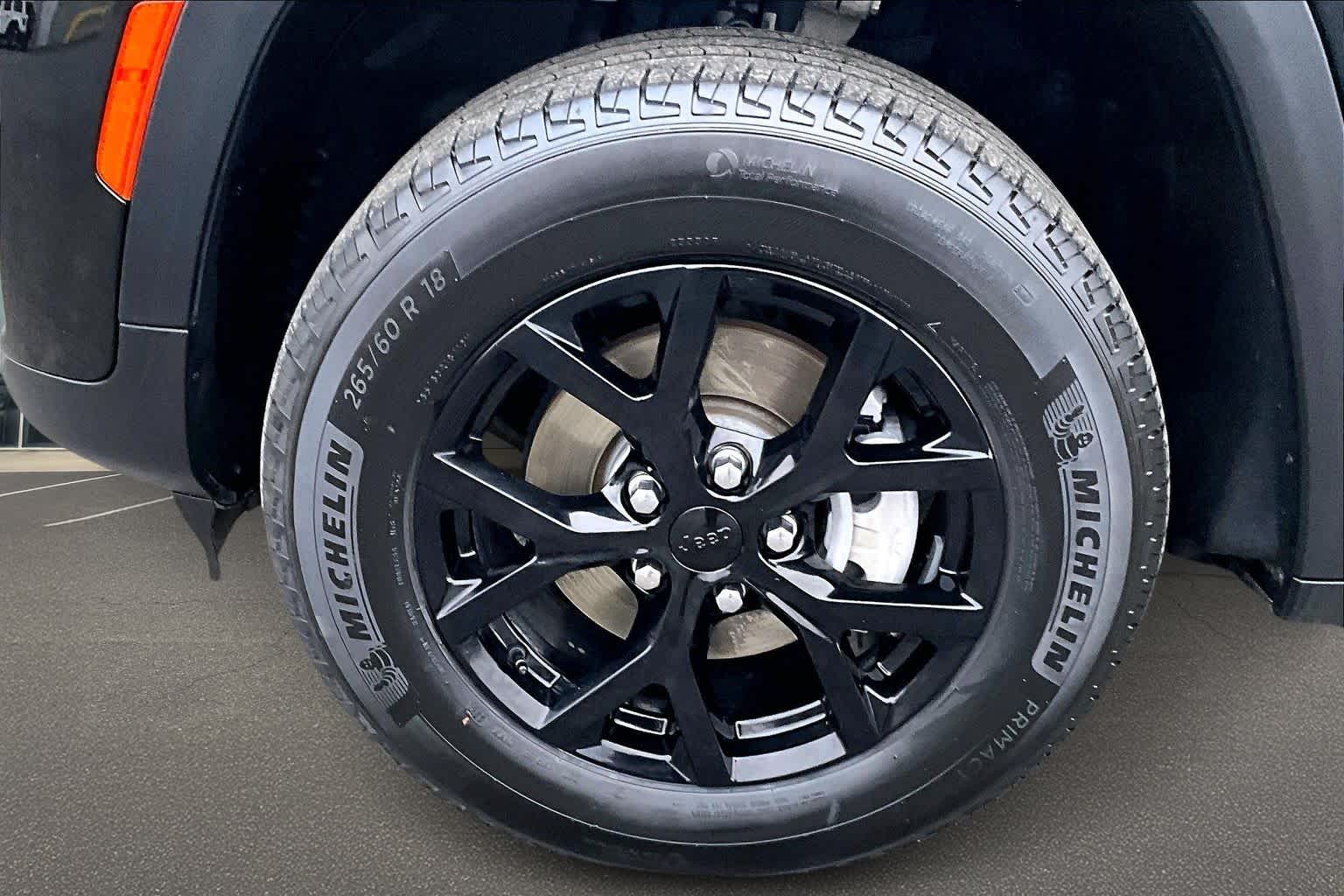 Thumbnail: 2024 Jeep Grand Cherokee - 8