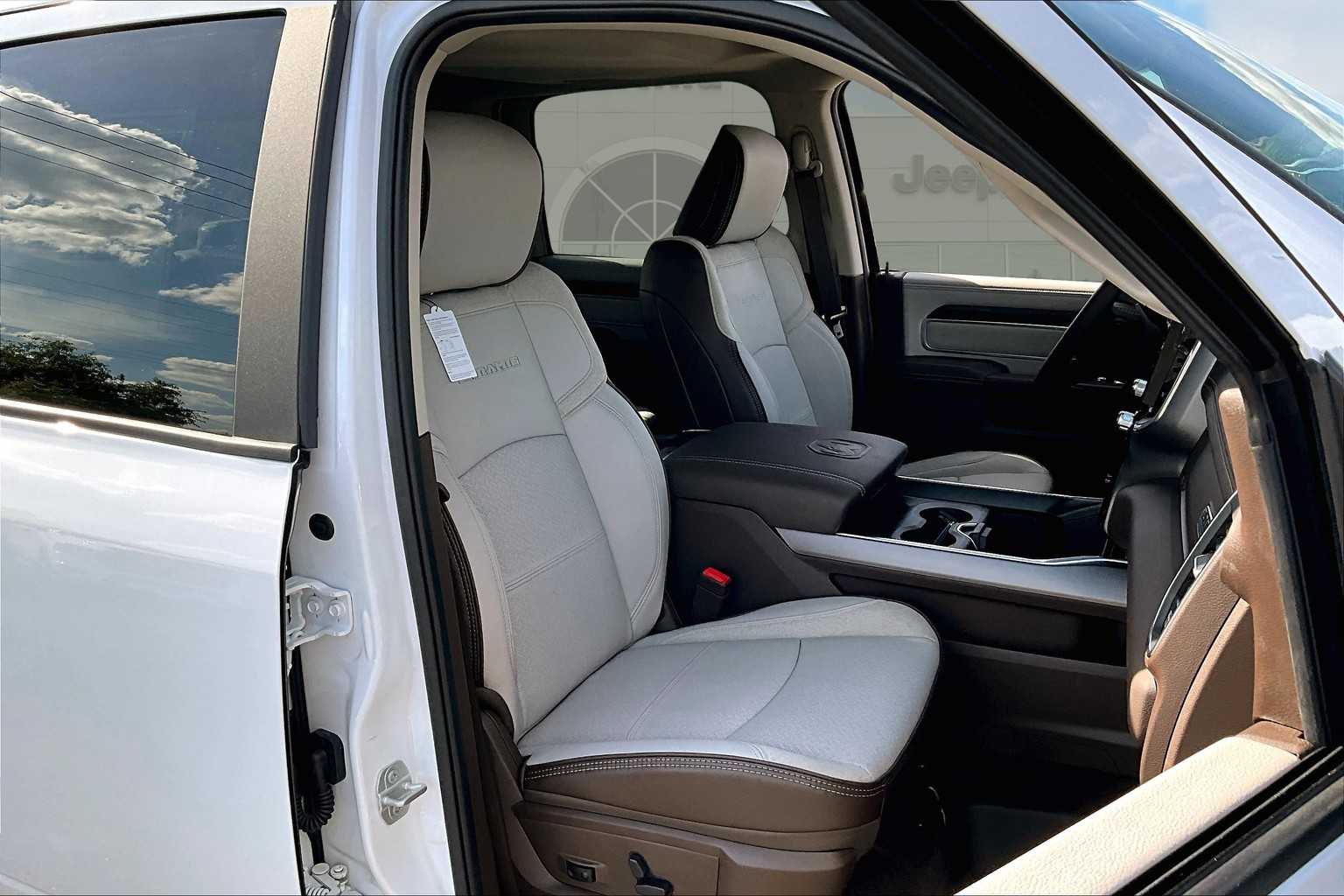 Thumbnail: 2025 RAM 3500 - 14