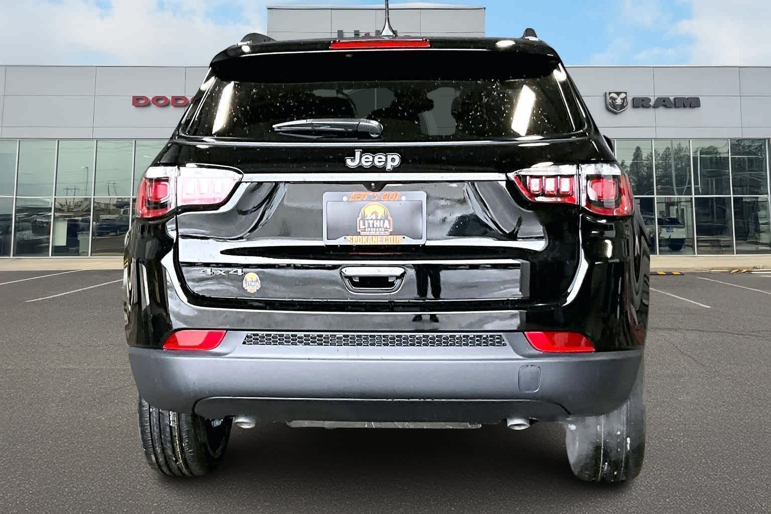 Thumbnail: 2026 Jeep Compass - 5