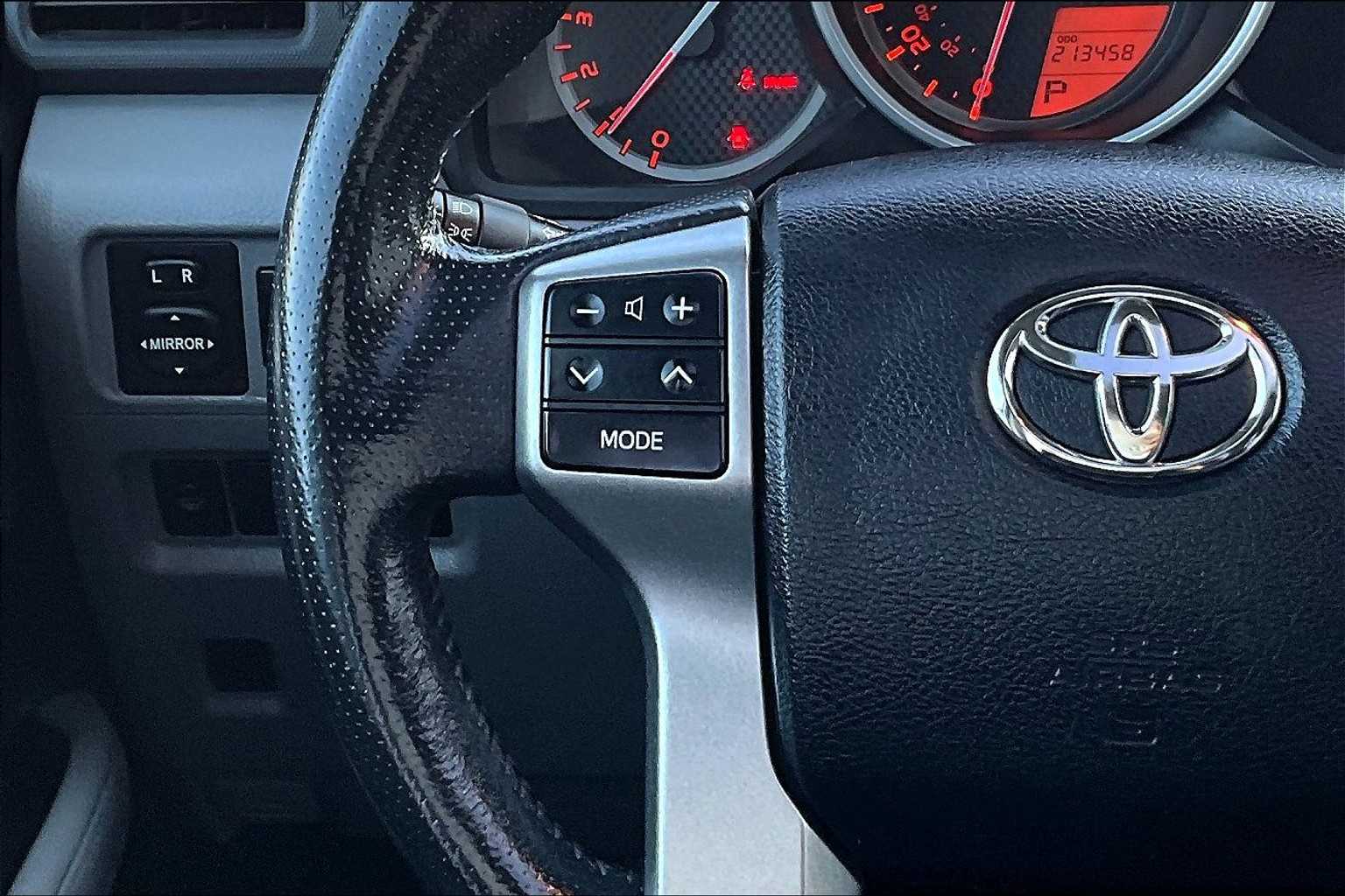Thumbnail: 2012 Toyota 4Runner - 25
