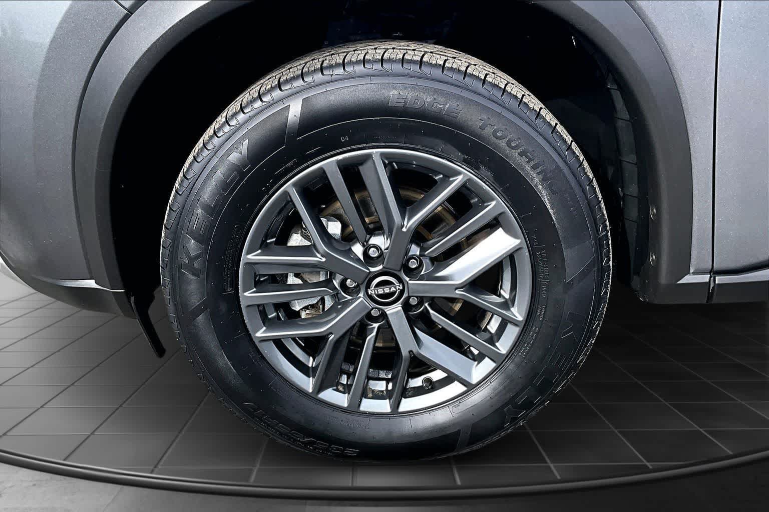 Thumbnail: 2023 Nissan Rogue - 8