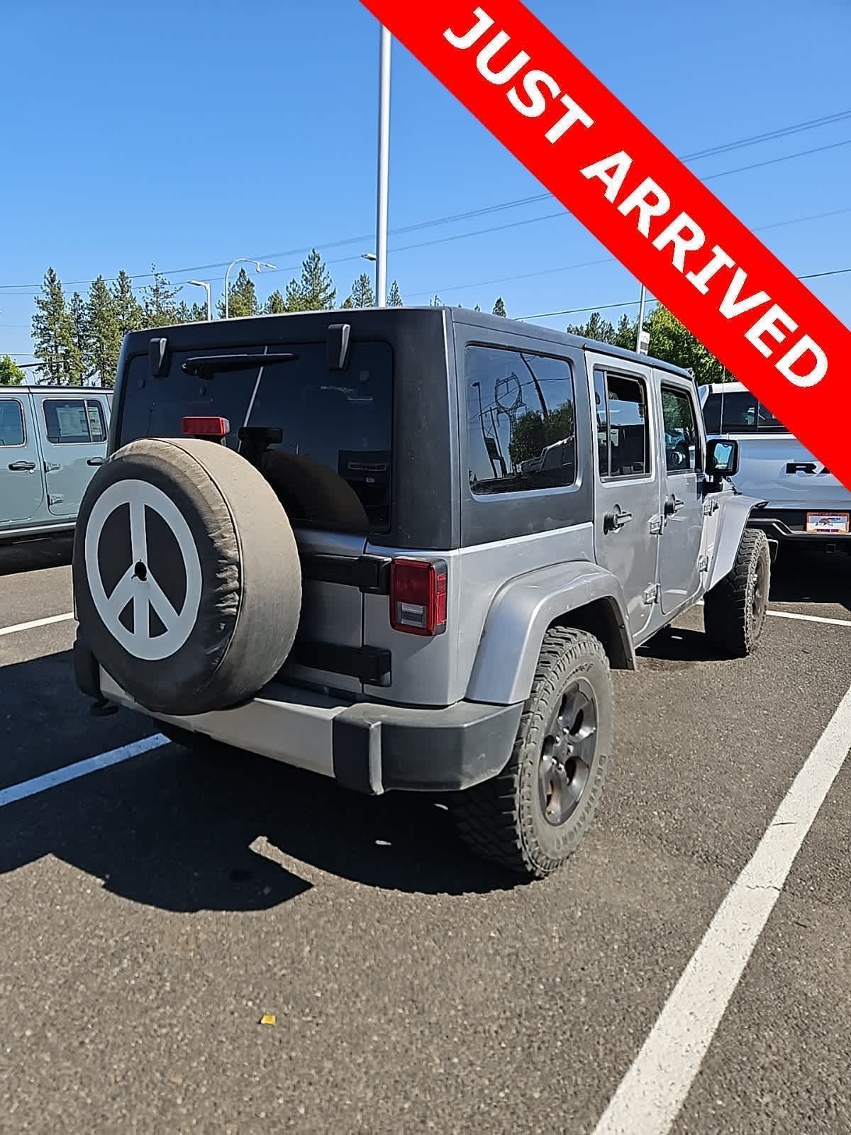 Thumbnail: 2014 Jeep Wrangler - 3
