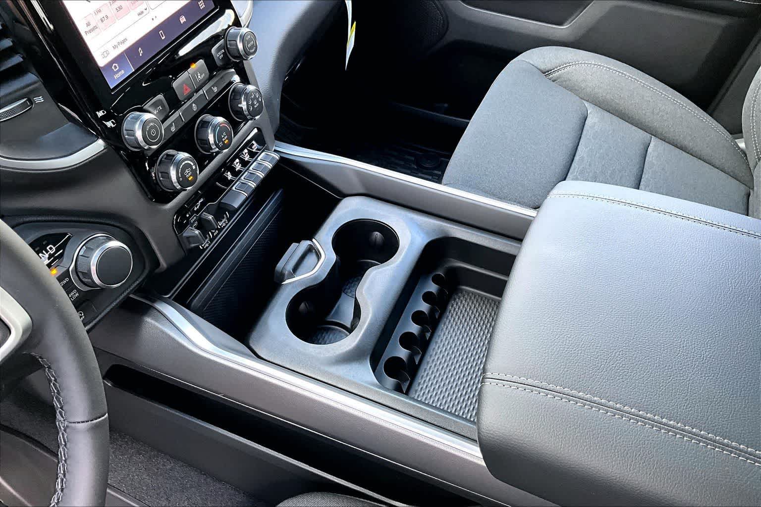 Thumbnail: 2026 RAM 1500 - 17