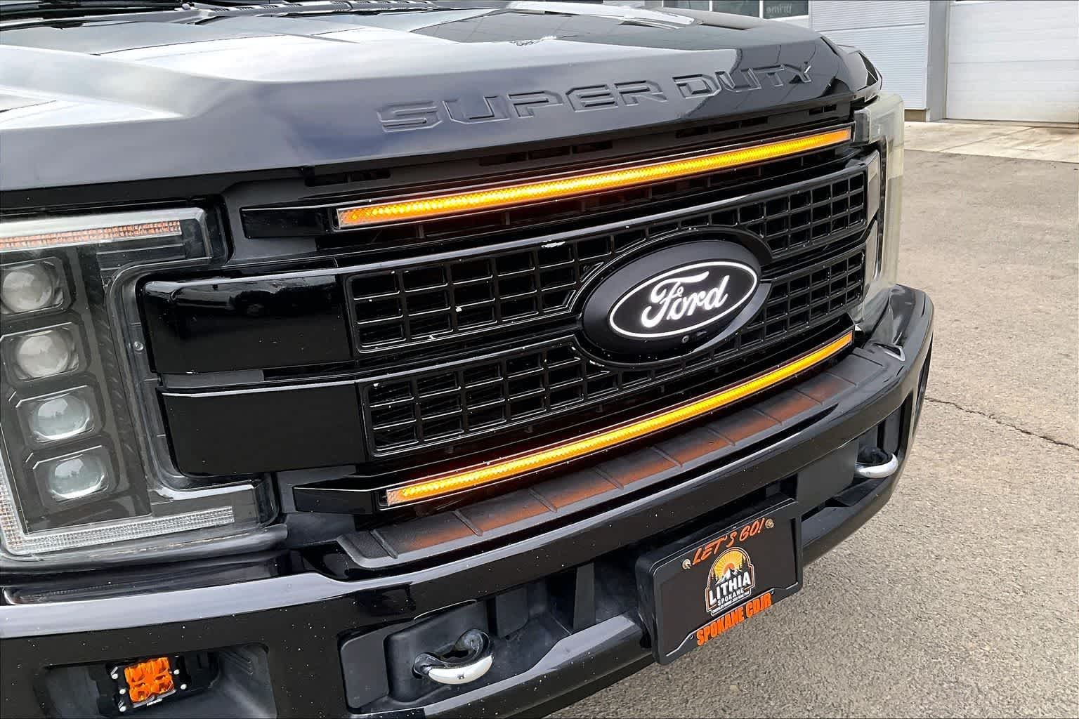 Thumbnail: 2019 Ford Econoline - 33