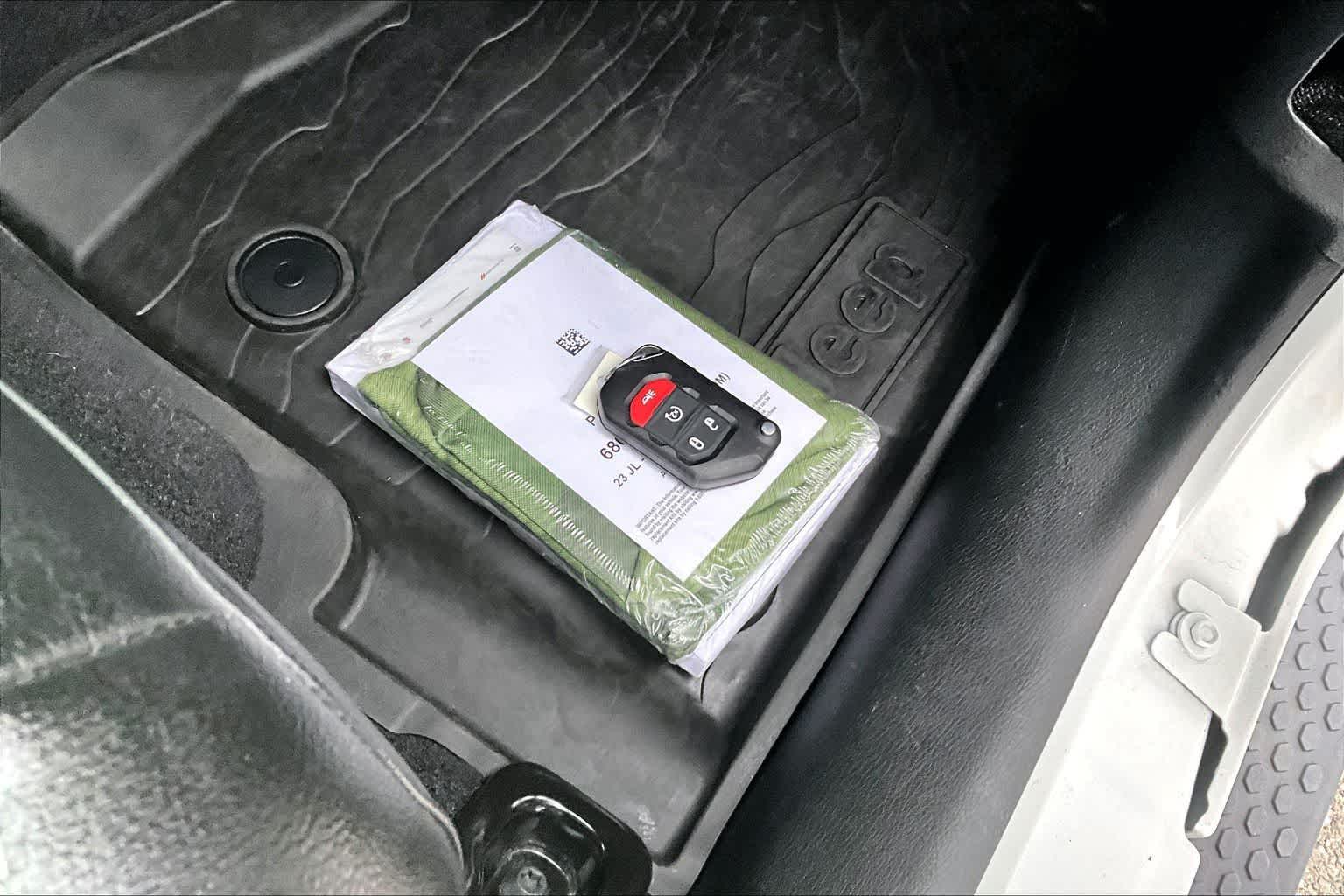 Thumbnail: 2023 Jeep Wrangler - 20