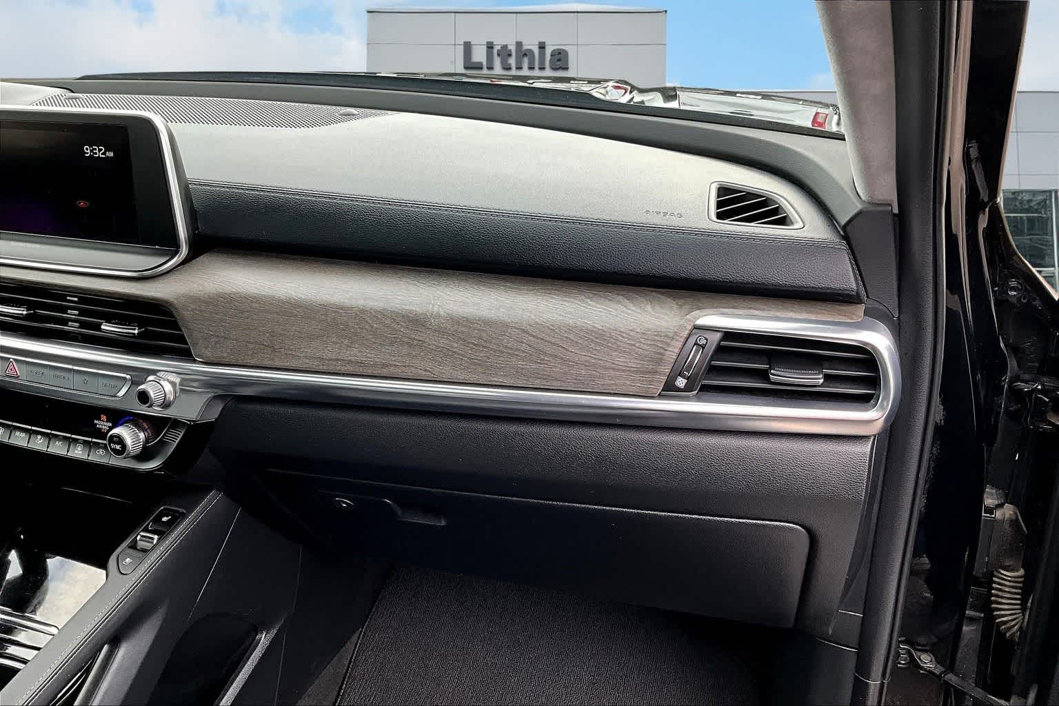 Thumbnail: 2022 Kia Telluride - 24