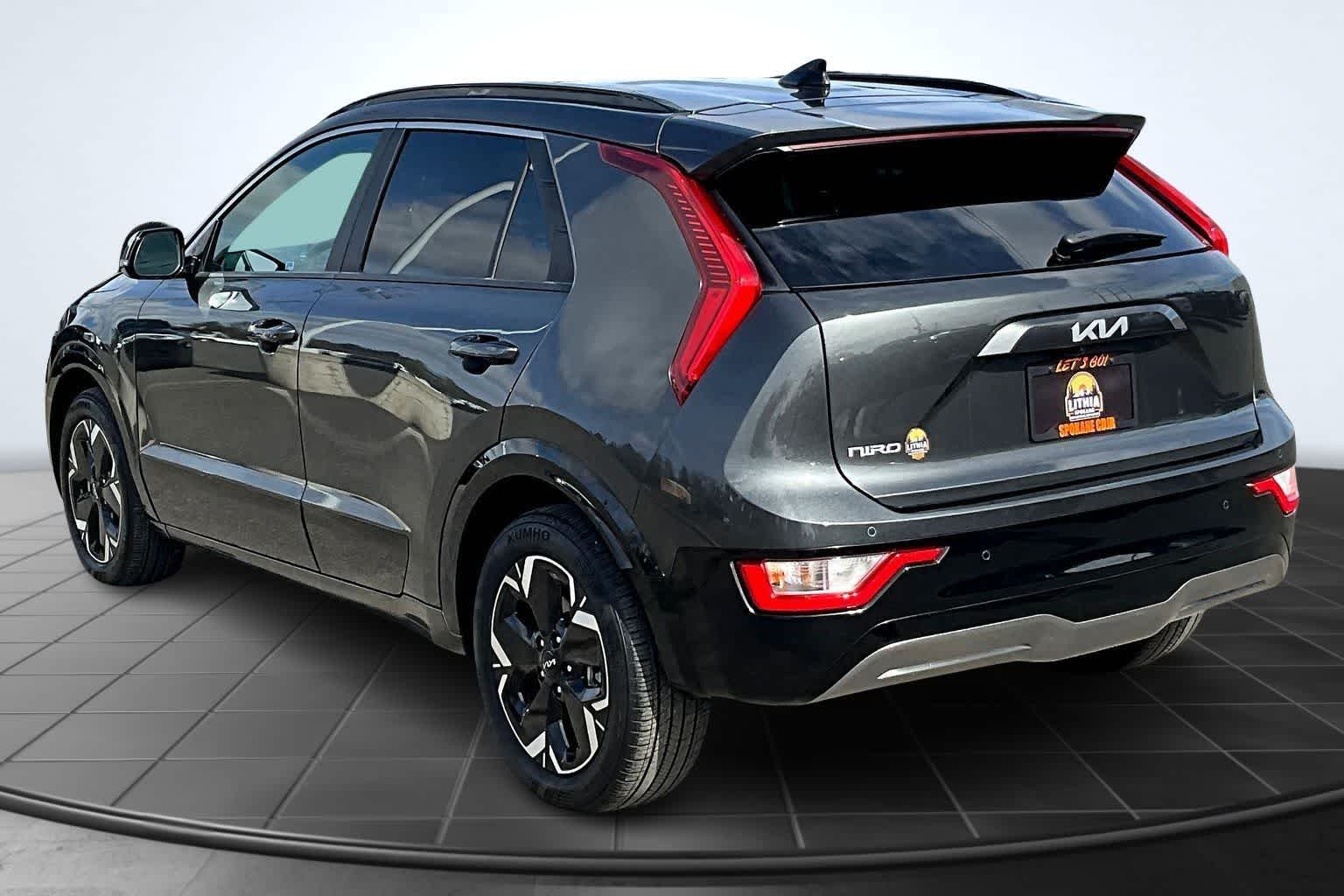 Thumbnail: 2024 Kia Niro - 4