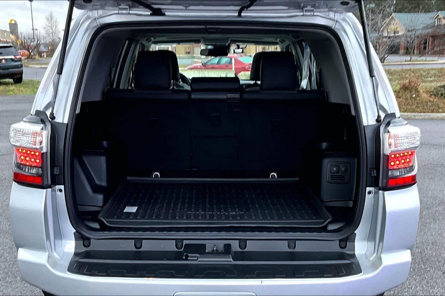 Thumbnail: 2023 Toyota 4Runner - 19