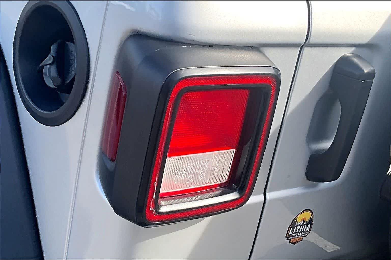 Thumbnail: 2024 Jeep Wrangler - 32
