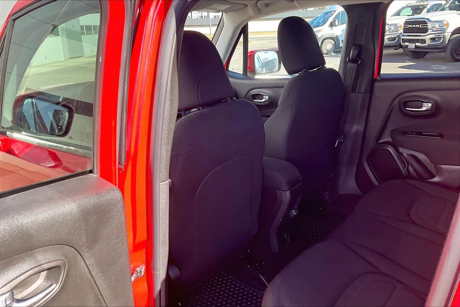 Thumbnail: 2021 Jeep Renegade - 12