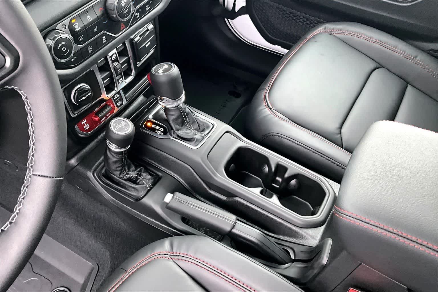 Thumbnail: 2026 Jeep Wrangler - 17