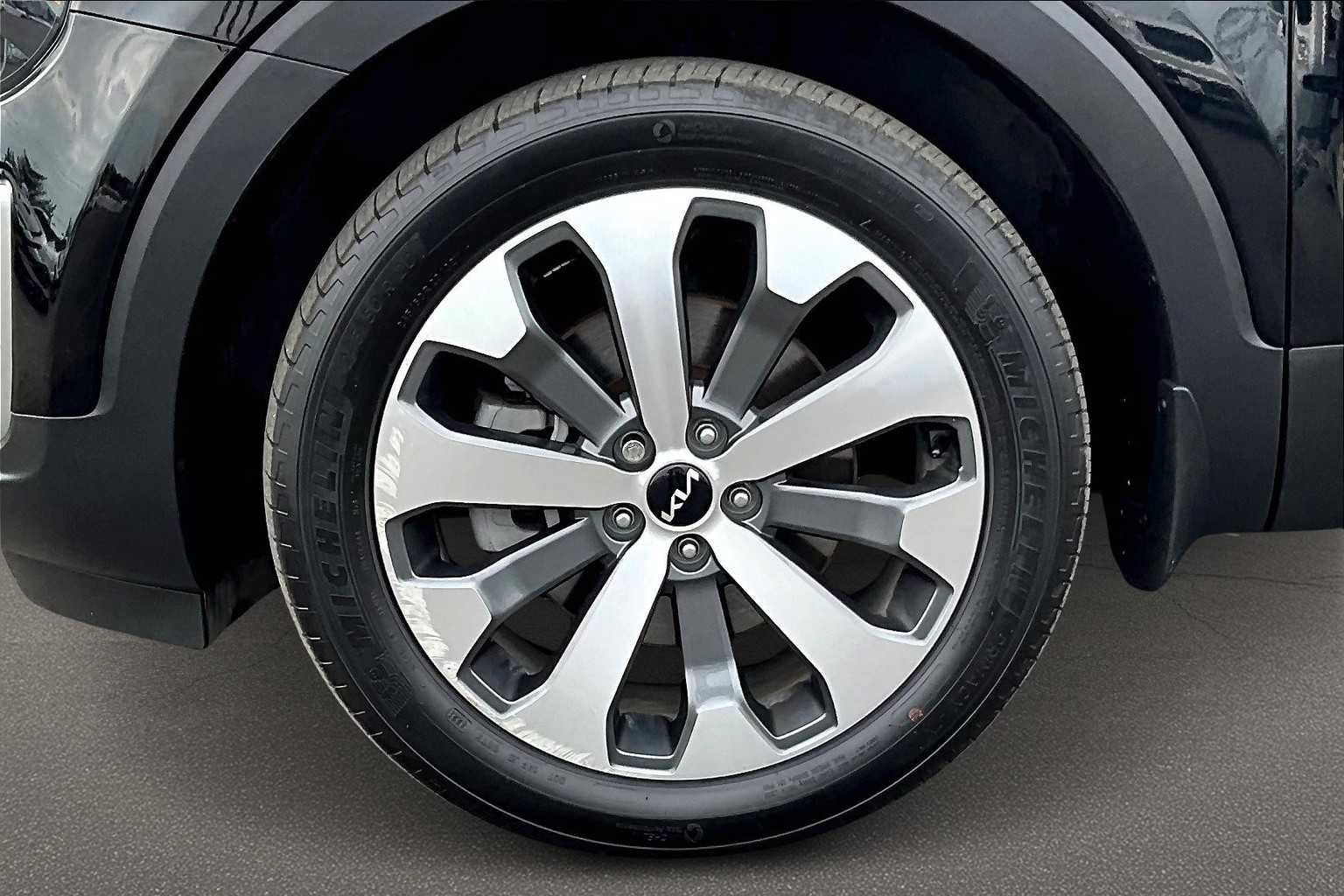 Thumbnail: 2022 Kia Telluride - 8