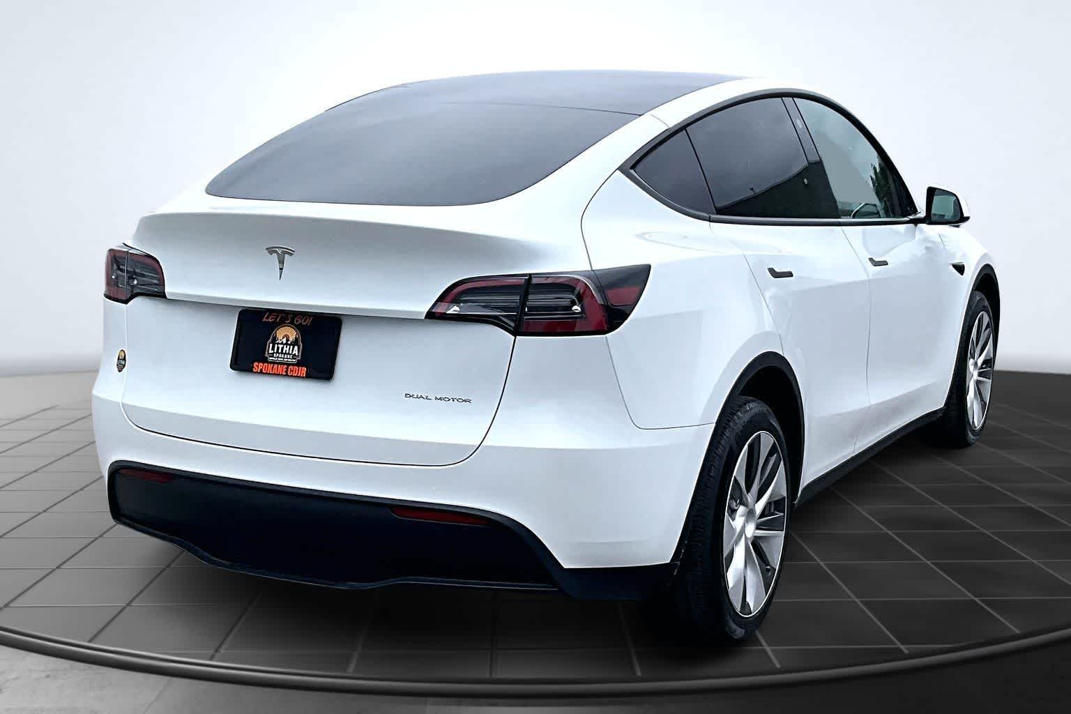 Thumbnail: 2023 Tesla Model Y - 23