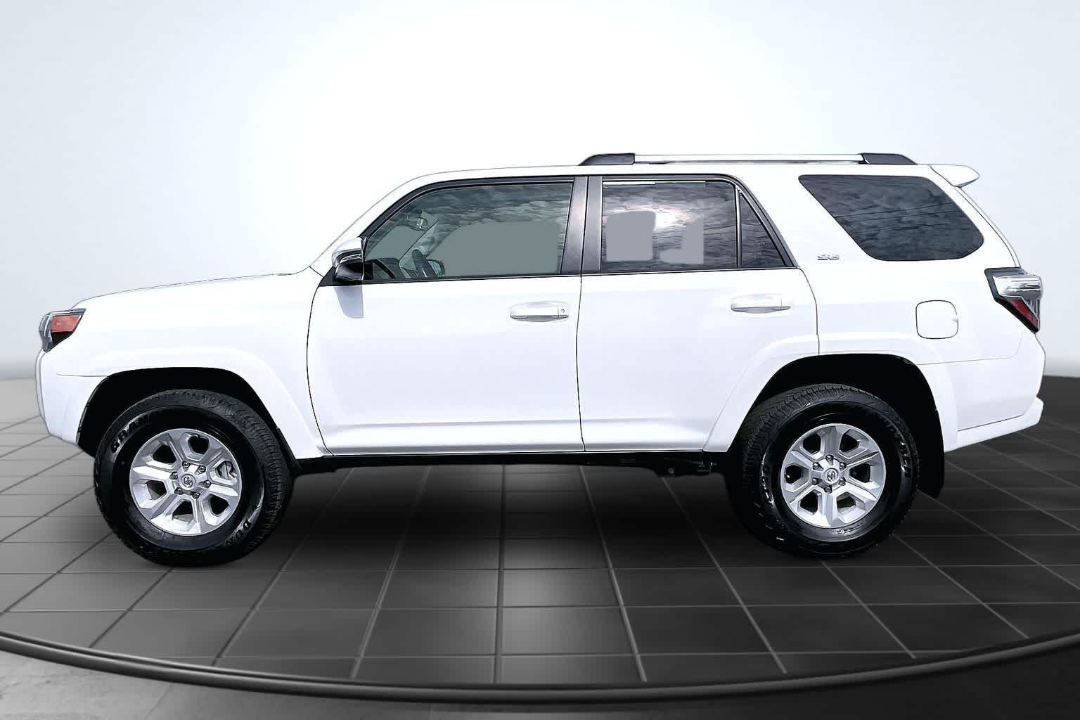 Thumbnail: 2024 Toyota 4Runner - 3