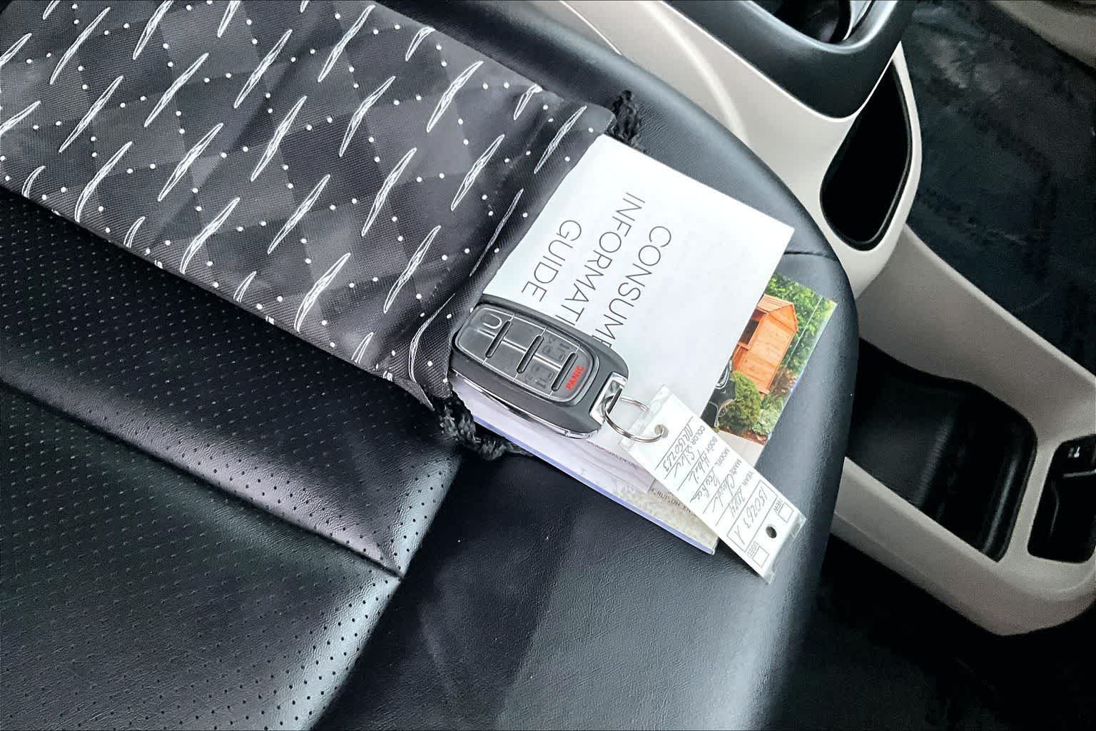 Thumbnail: 2024 Chrysler Pacifica - 20