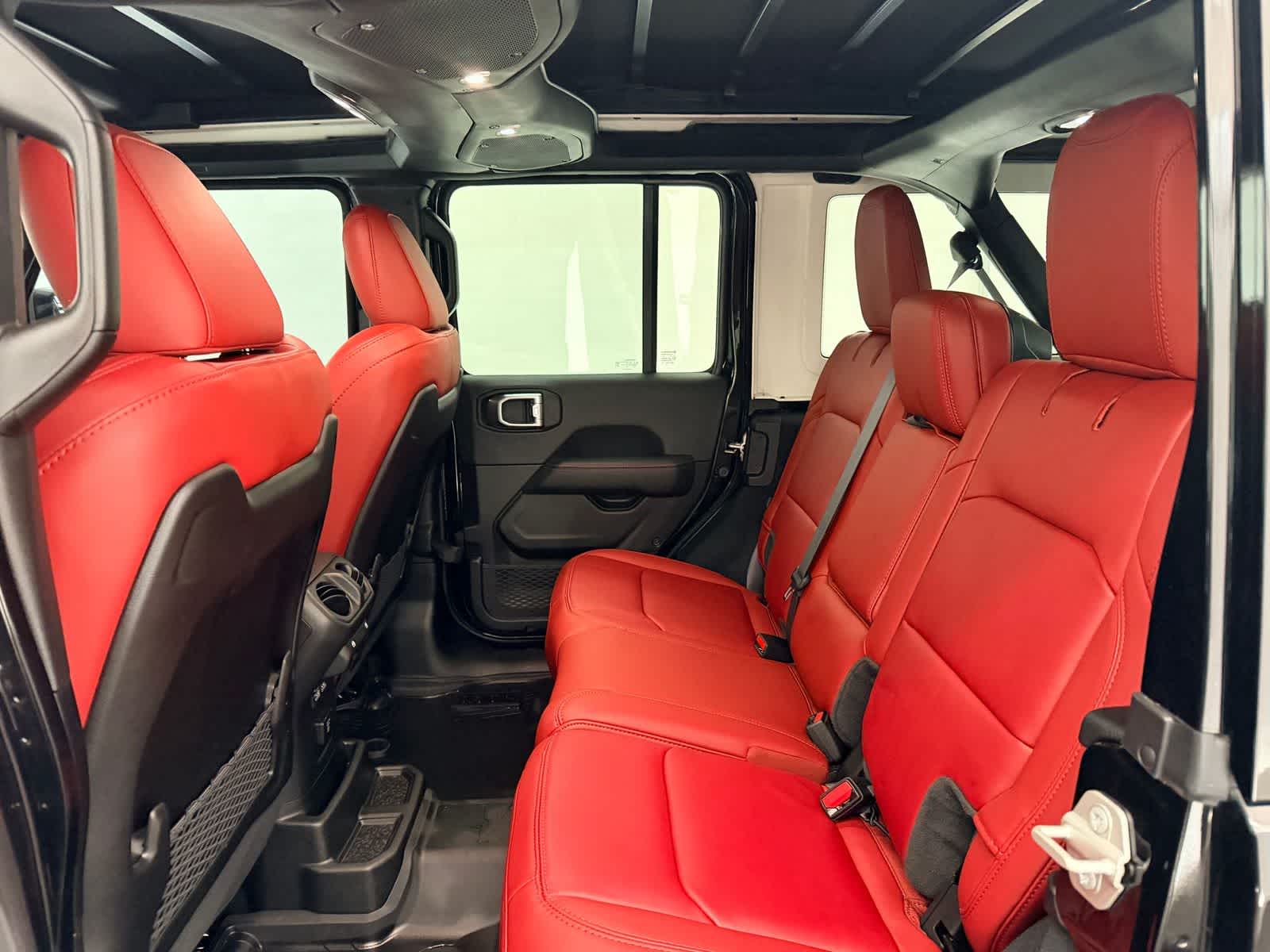 Thumbnail: 2024 Jeep Wrangler - 20