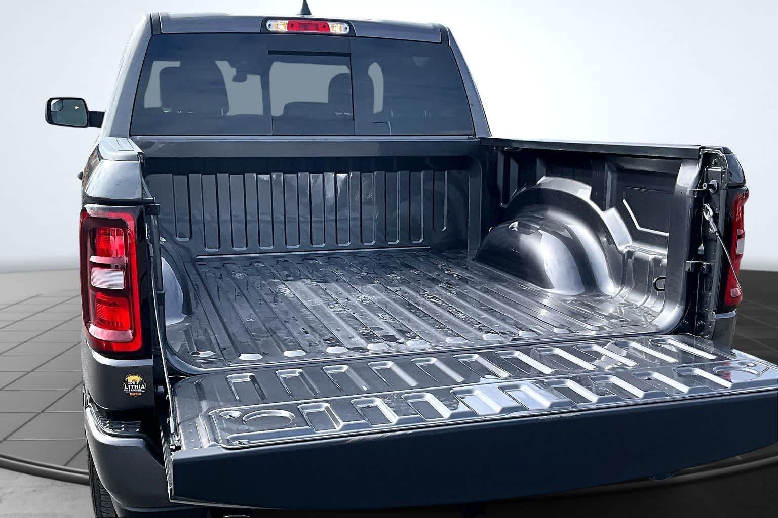 Thumbnail: 2025 RAM 1500 - 19