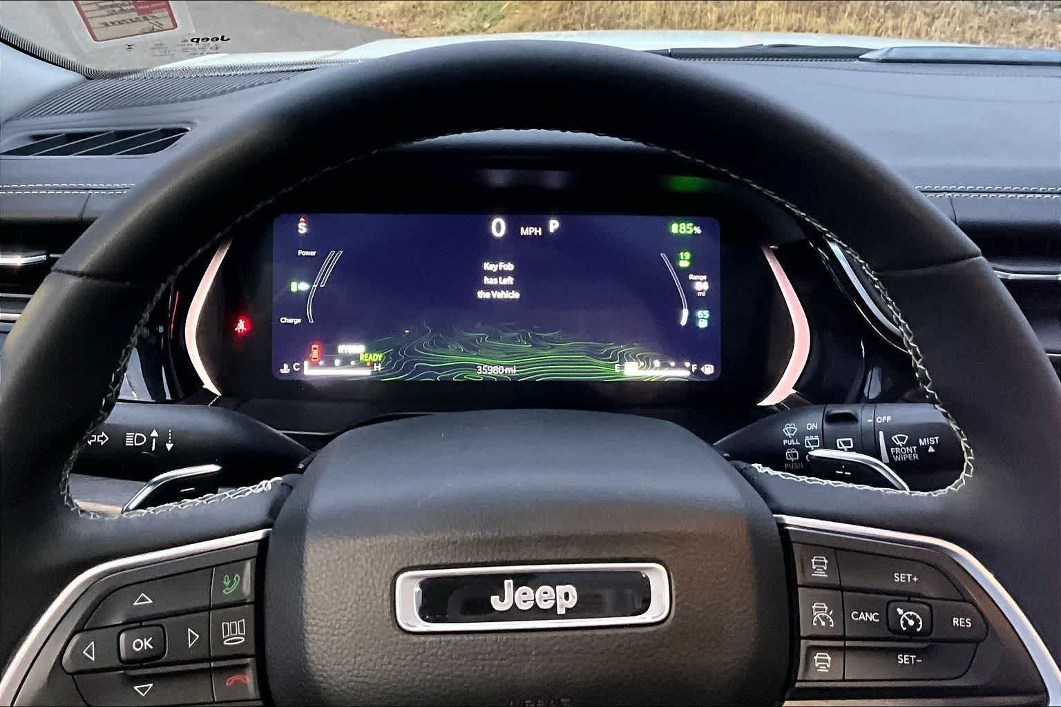 Thumbnail: 2022 Jeep Grand Cherokee - 18