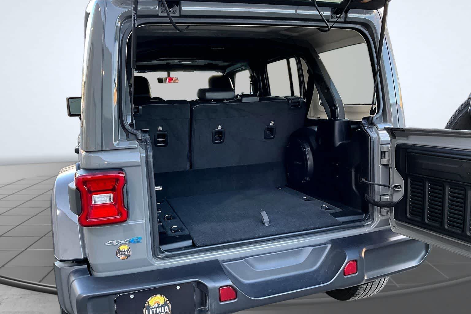 Thumbnail: 2023 Jeep Wrangler - 19