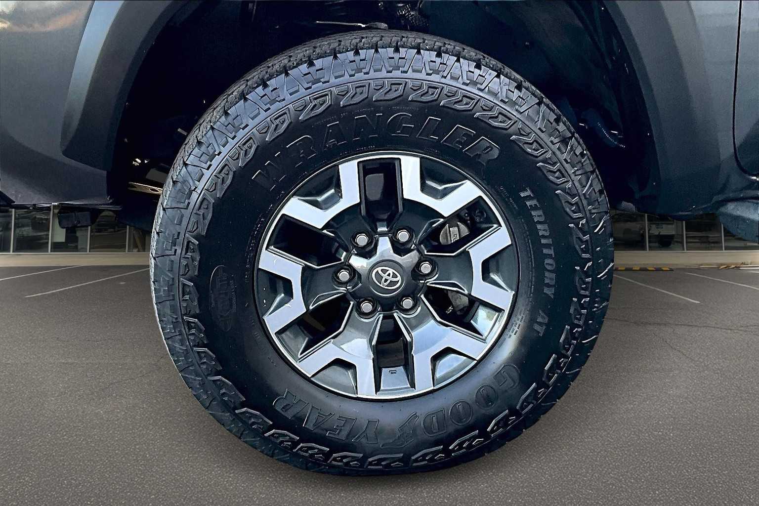 2022 Toyota Tacoma TRD Off-Road 7