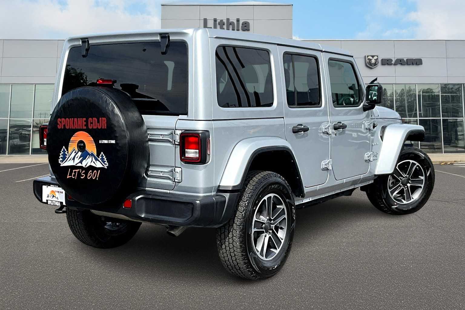 Thumbnail: 2023 Jeep Wrangler - 23