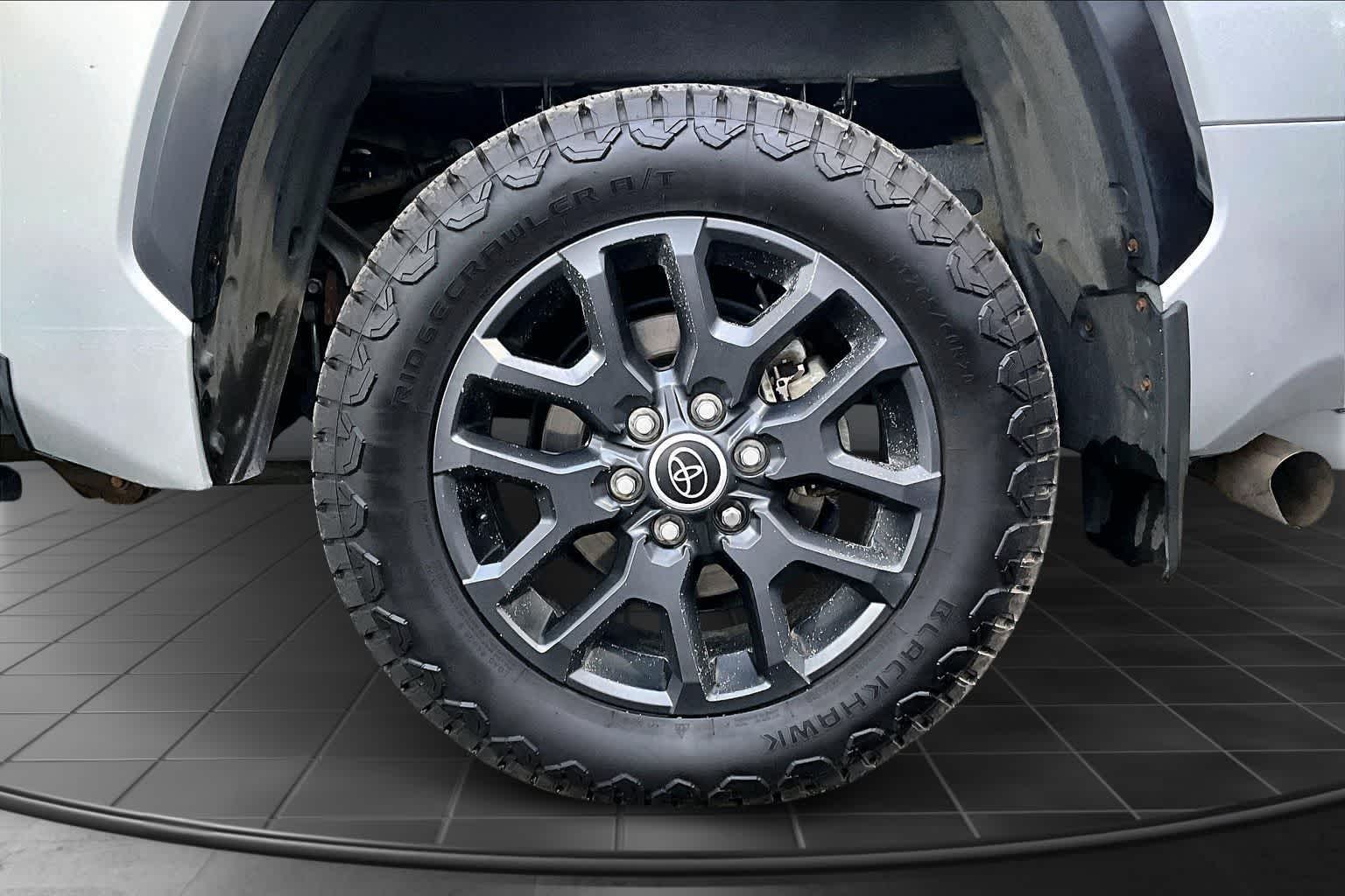 Thumbnail: 2022 Toyota Tundra - 35