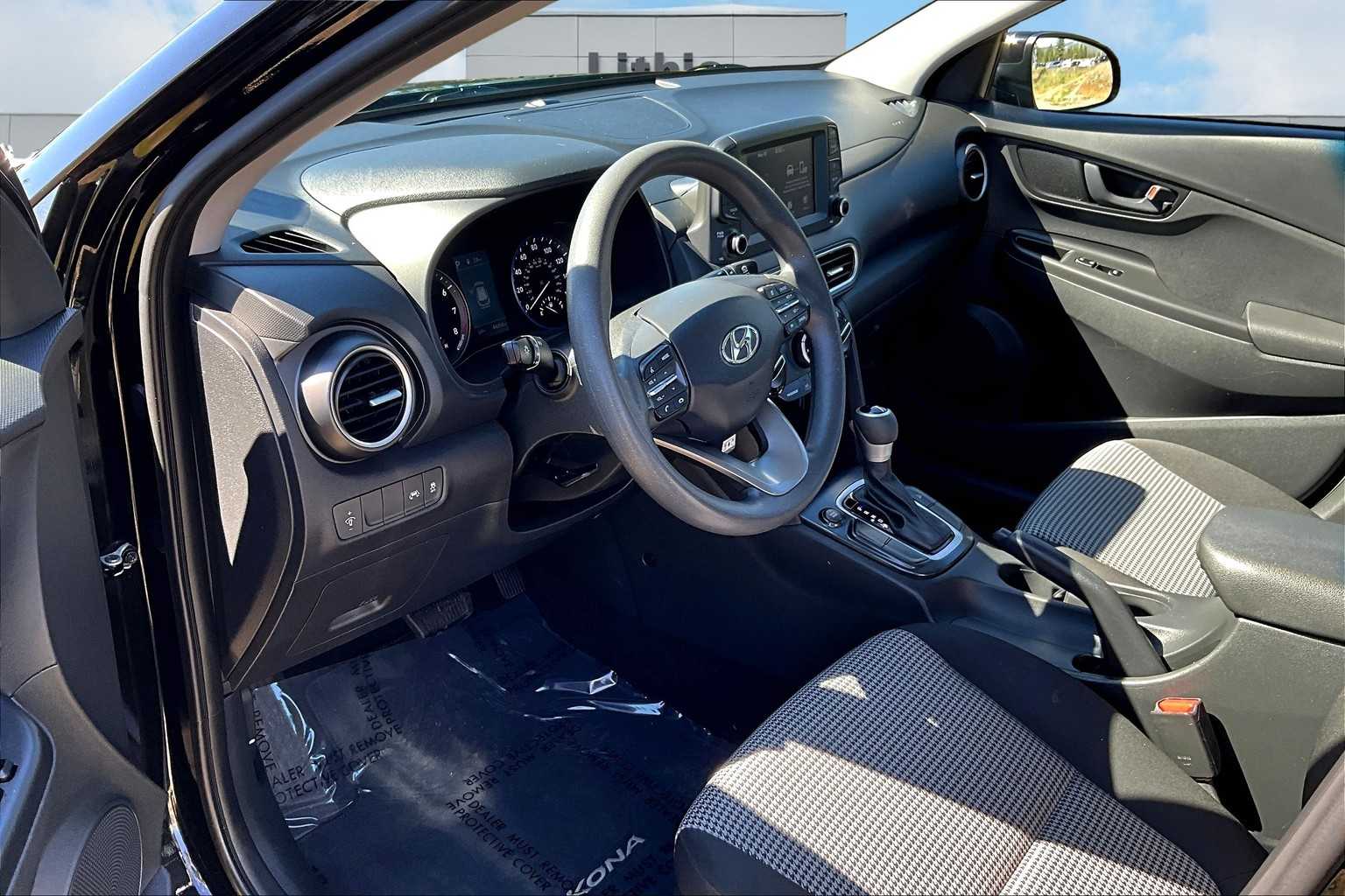Used 2021 Hyundai Kona SE with VIN KM8K1CAA8MU738749 for sale in Spokane, WA