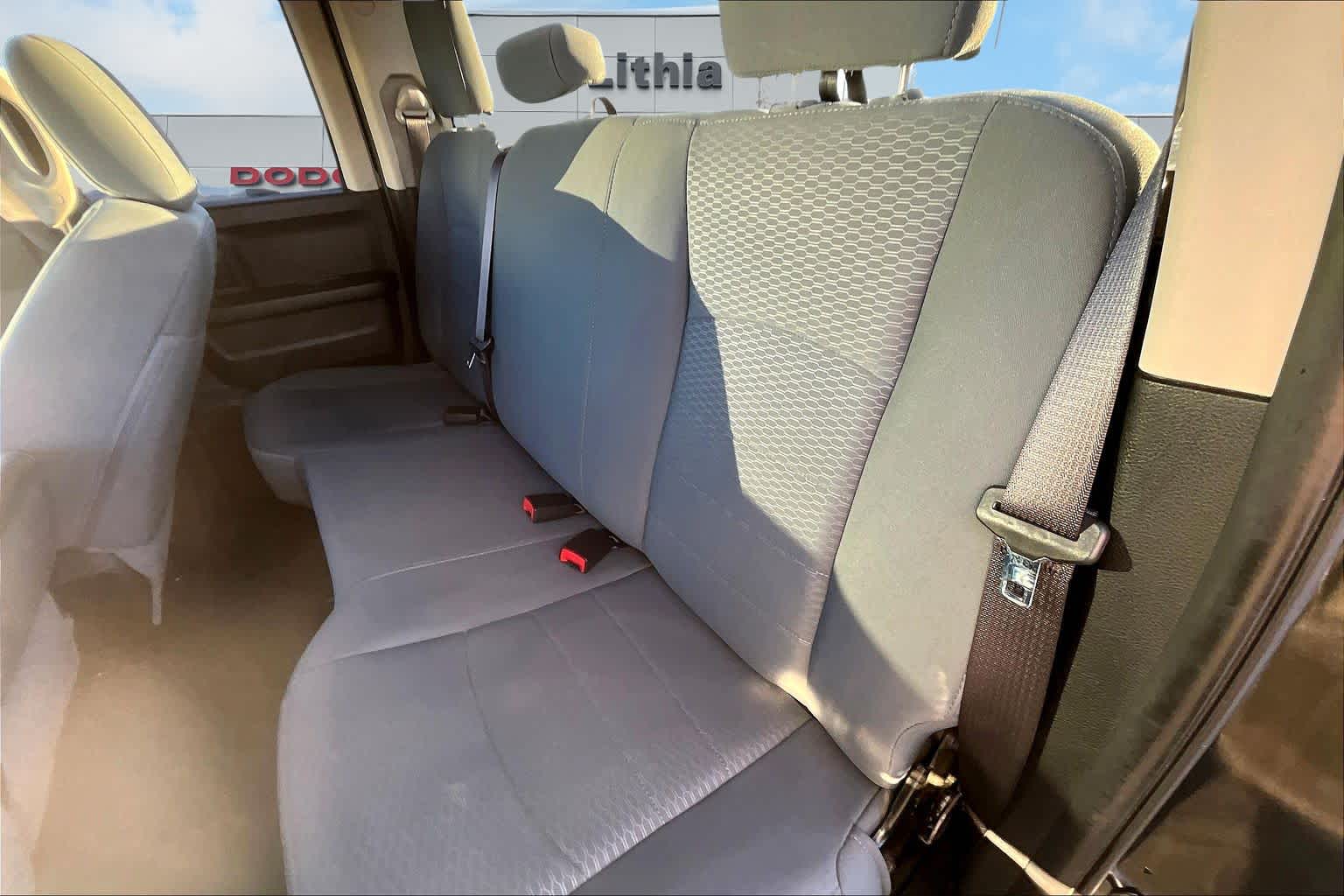 Thumbnail: 2019 RAM 1500 Classic - 13