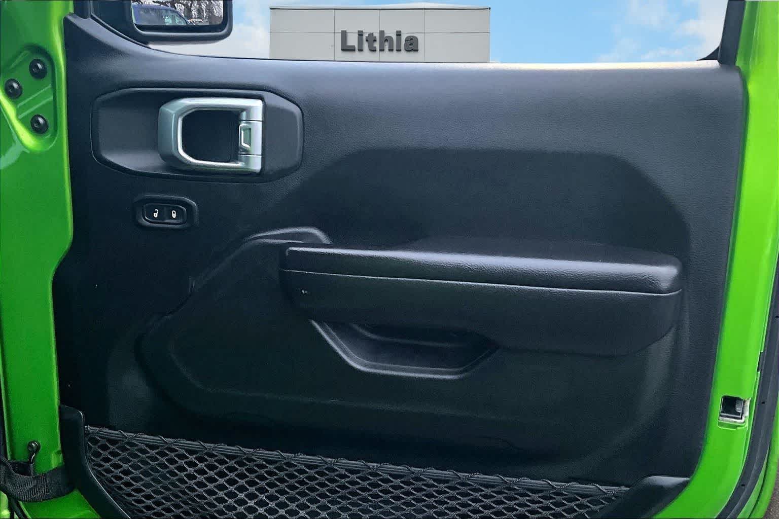 Thumbnail: 2018 Jeep Wrangler - 29