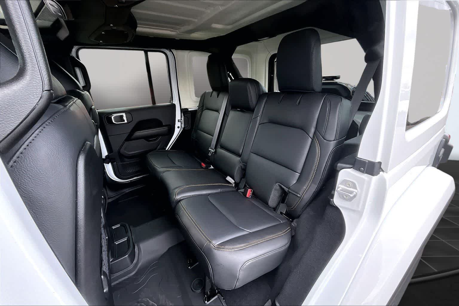 Thumbnail: 2026 Jeep Wrangler - 13