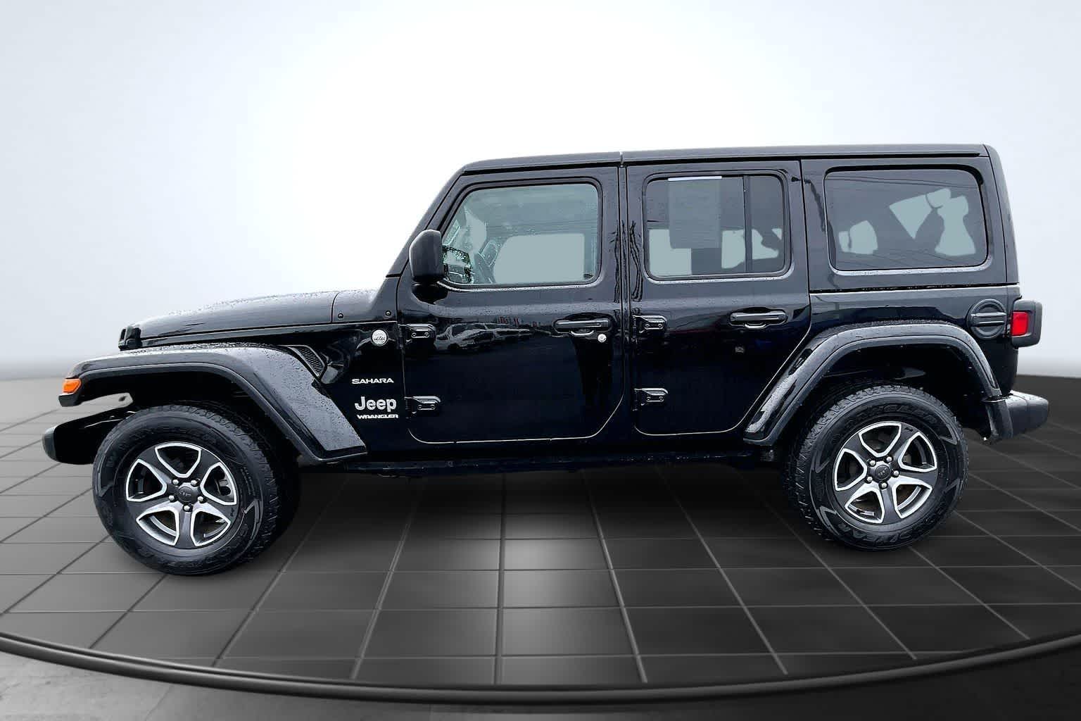 Thumbnail: 2023 Jeep Wrangler - 3