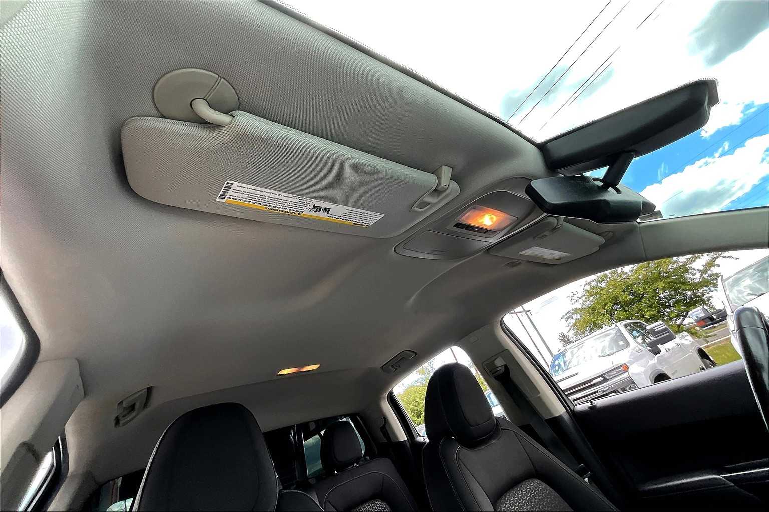 2016 GMC Canyon SLE 26