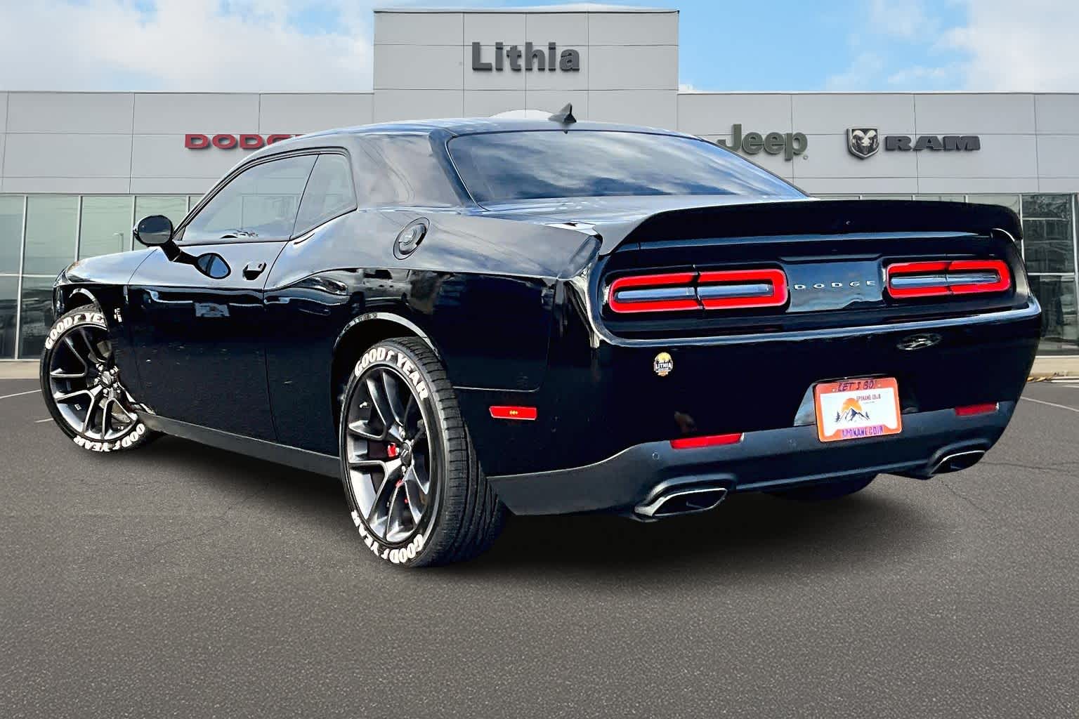 2022 Dodge Challenger R/T Scat Pack photo 4