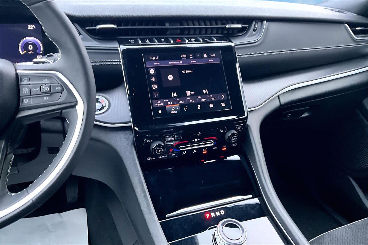 Thumbnail: 2024 Jeep Grand Cherokee - 16