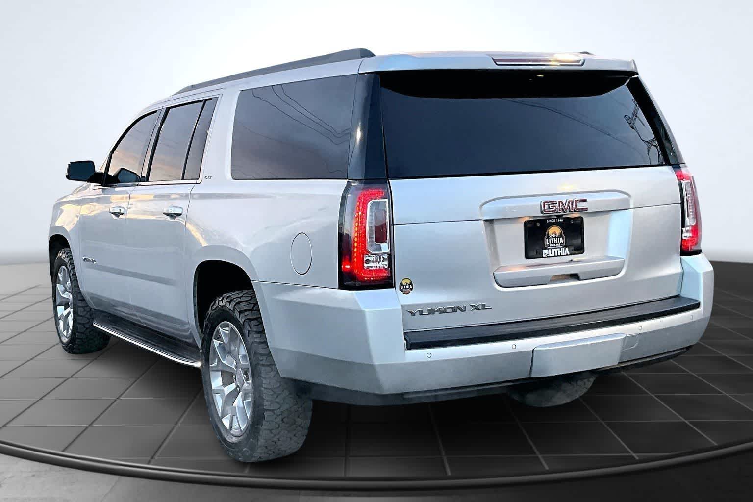 Thumbnail: 2018 GMC Yukon XL - 4