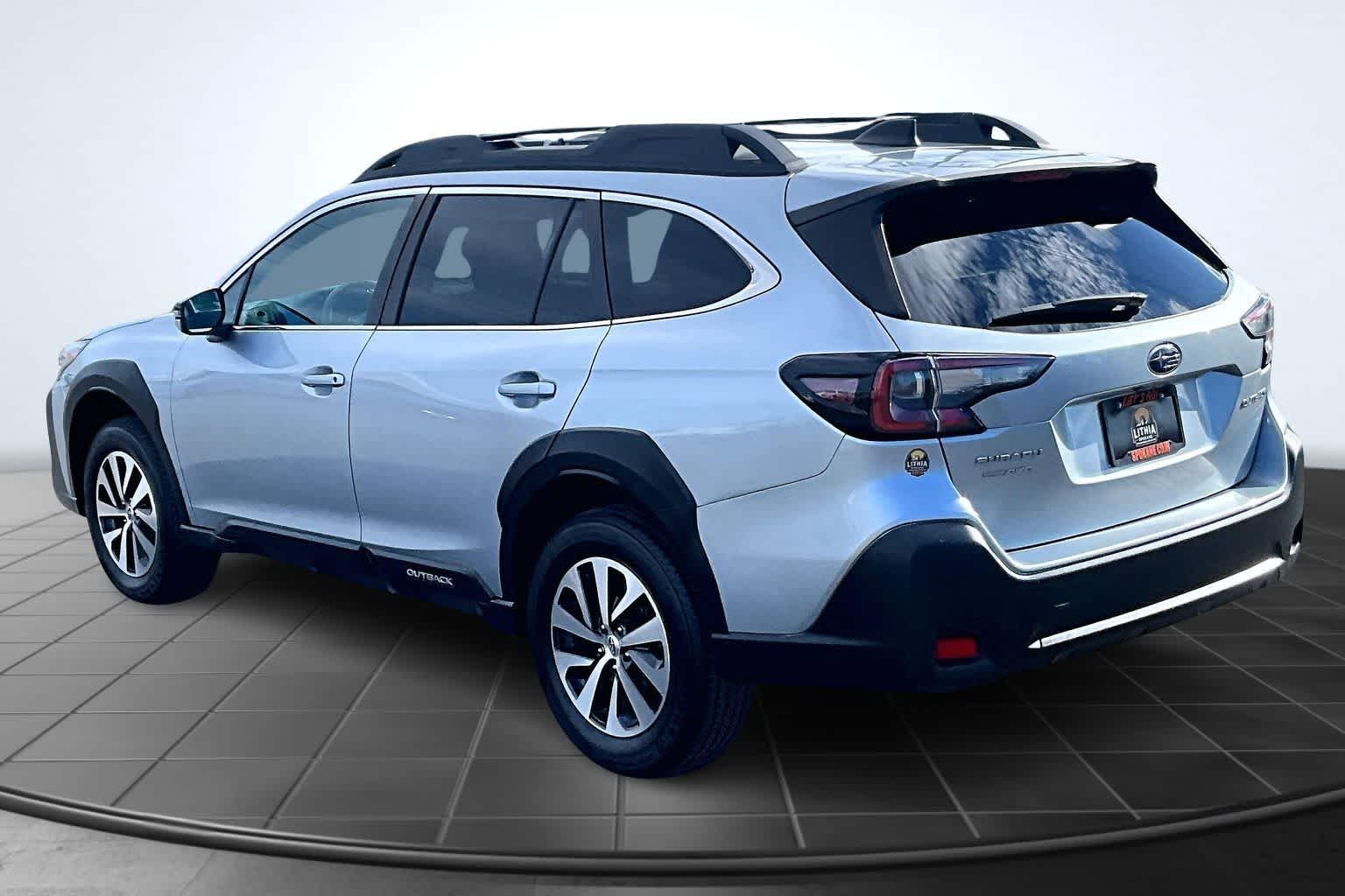 Thumbnail: 2023 Subaru Outback - 4