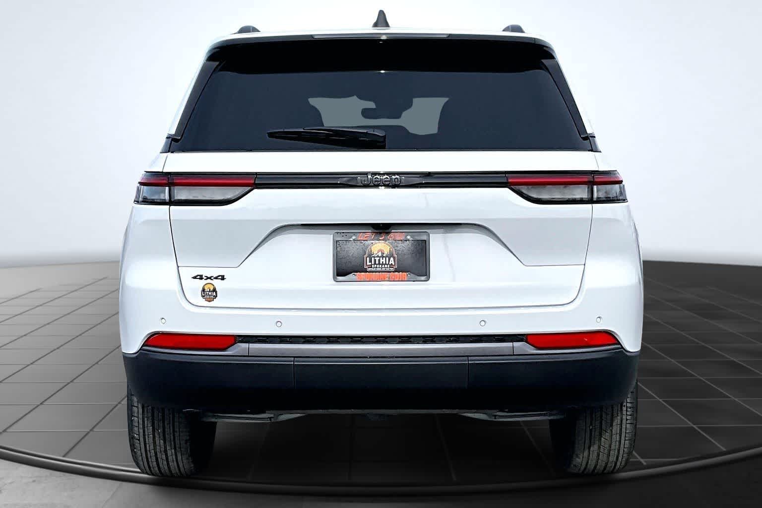 Thumbnail: 2026 Jeep Grand Cherokee - 5