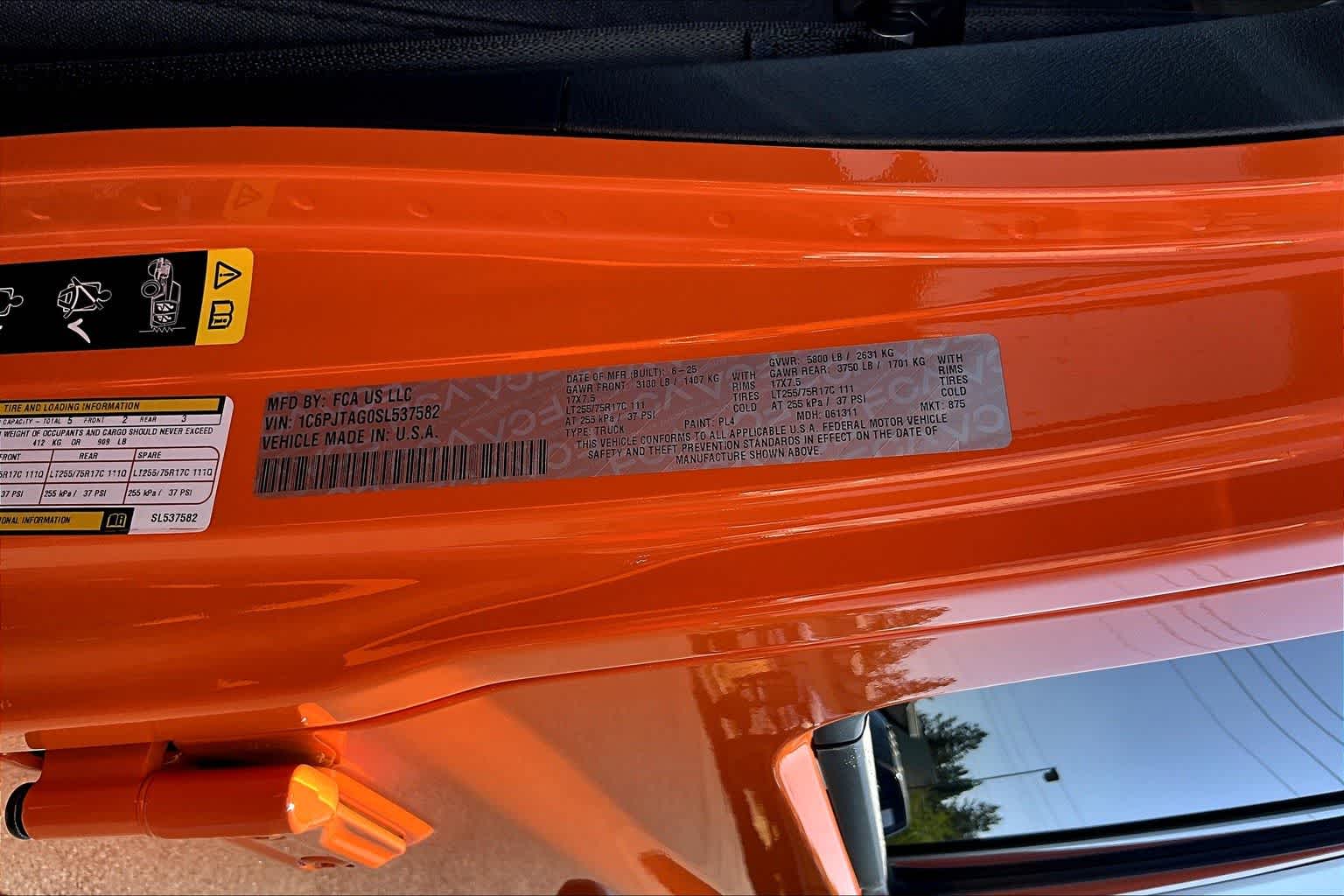 Thumbnail: 2025 Jeep Gladiator - 21