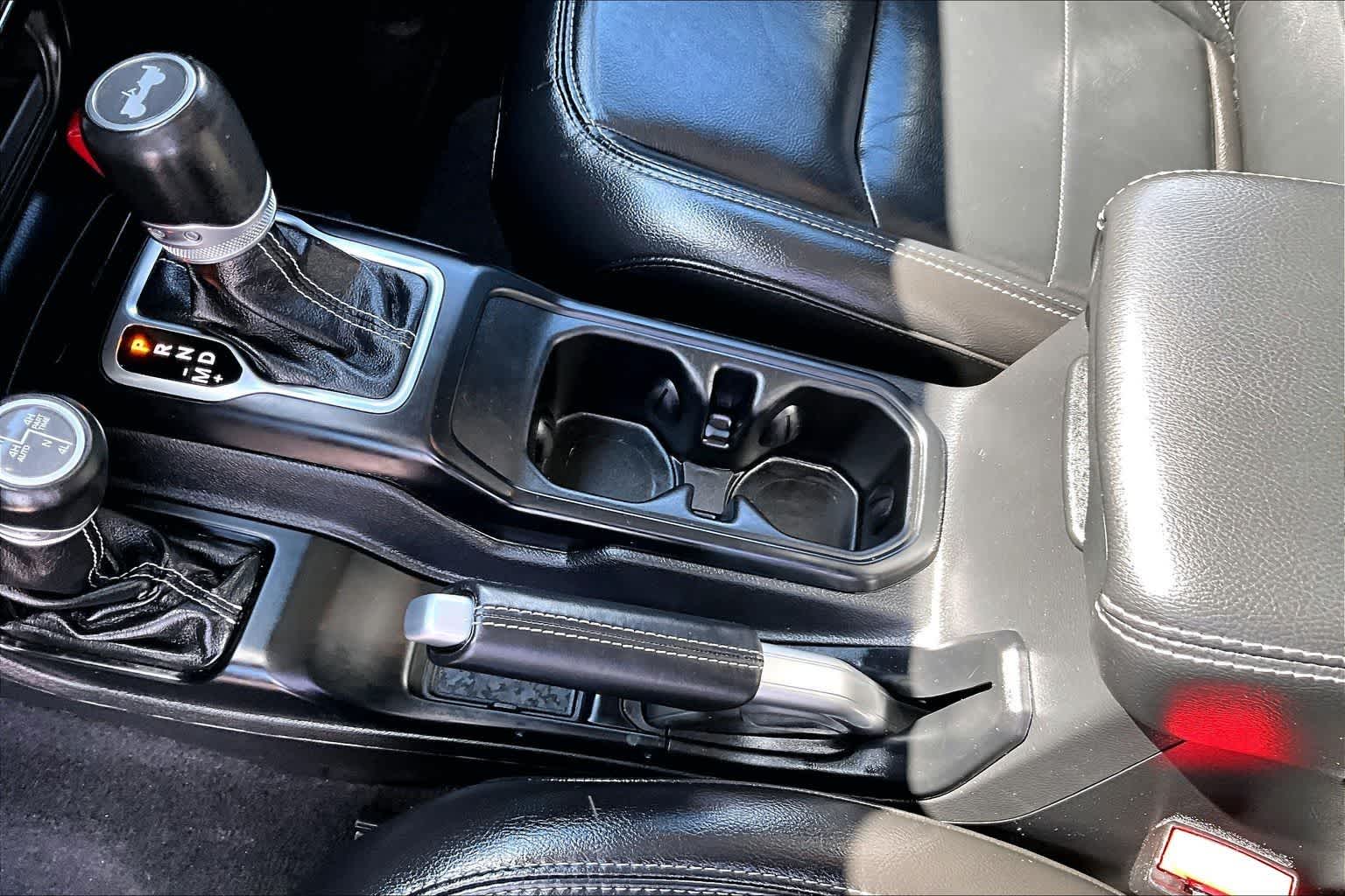 Thumbnail: 2021 Jeep Wrangler - 16