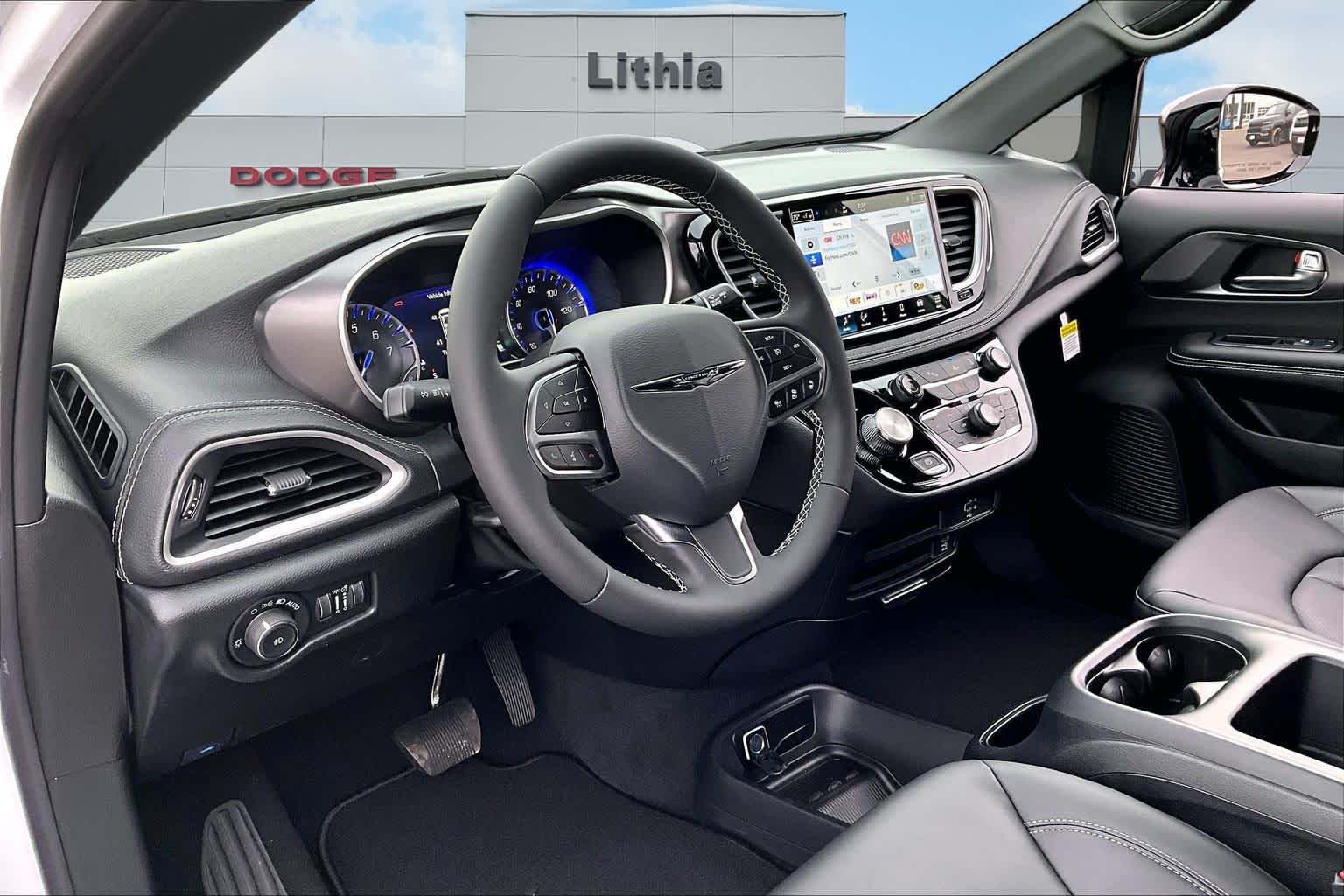 Thumbnail: 2026 Chrysler Pacifica - 2