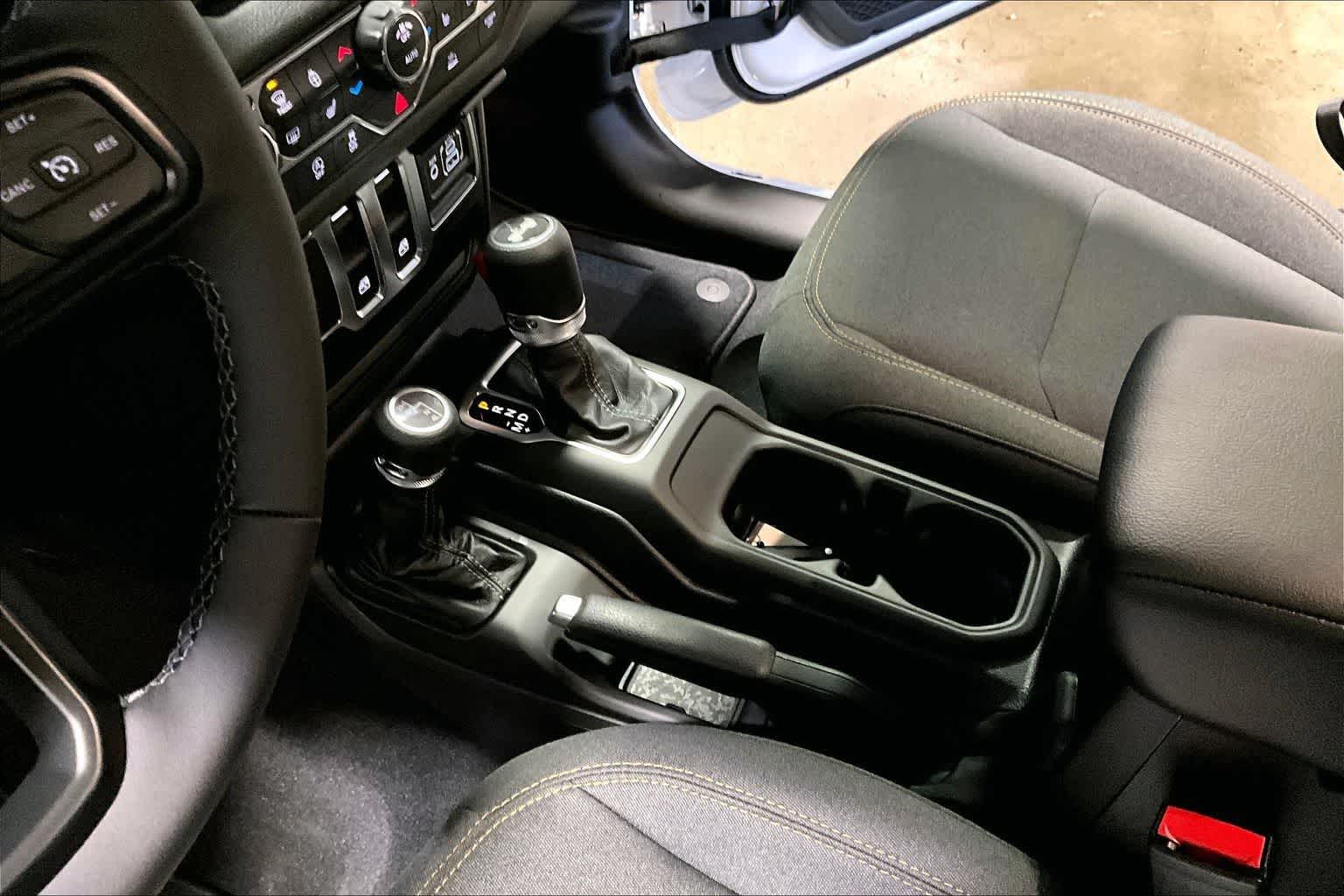 Thumbnail: 2026 Jeep Wrangler - 17