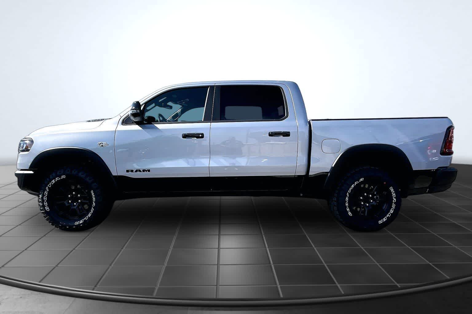 Thumbnail: 2026 RAM 1500 - 3