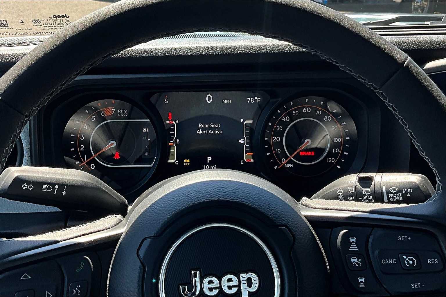 Thumbnail: 2025 Jeep Wrangler - 18