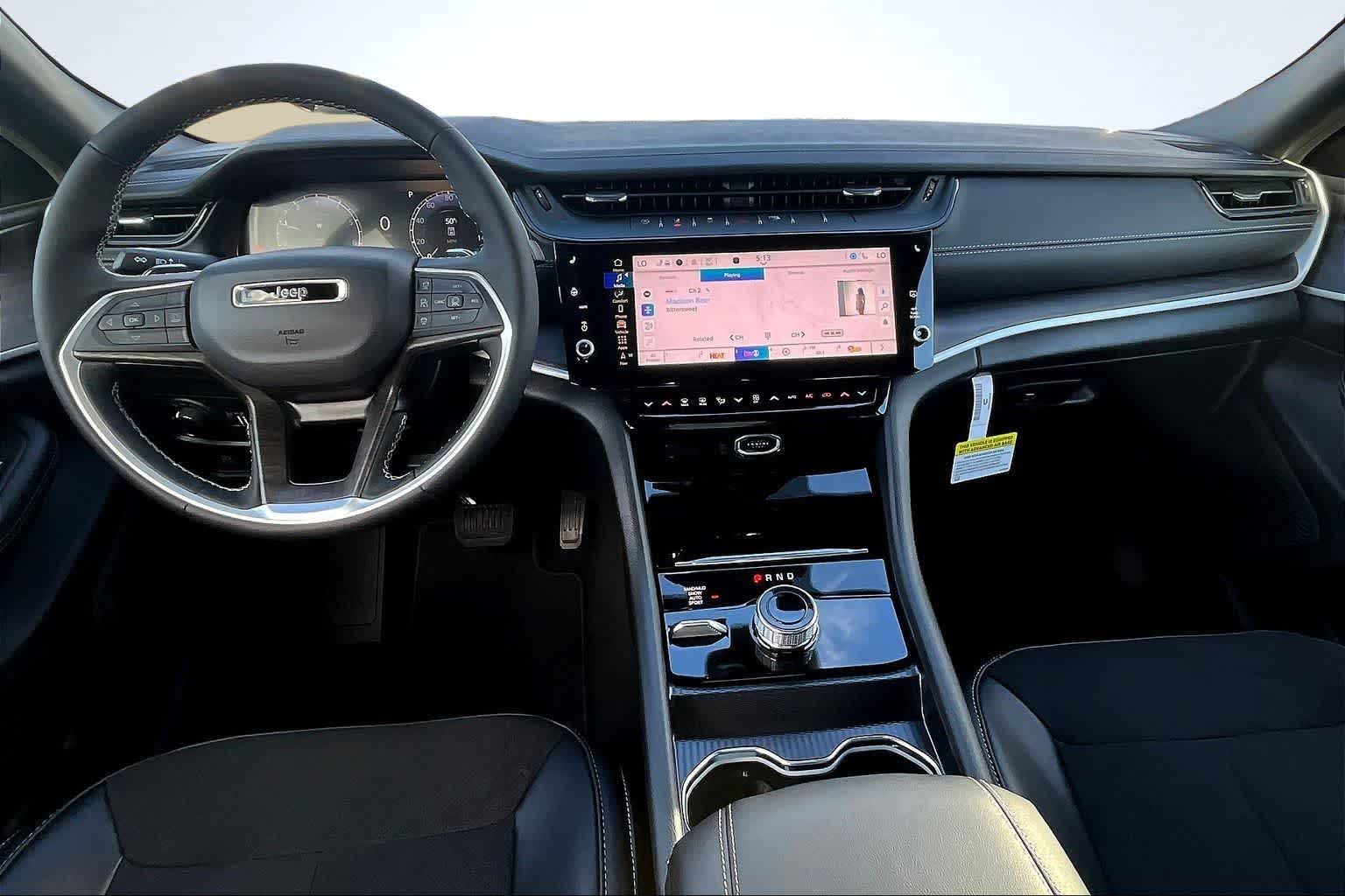 Thumbnail: 2026 Jeep Grand Cherokee - 10