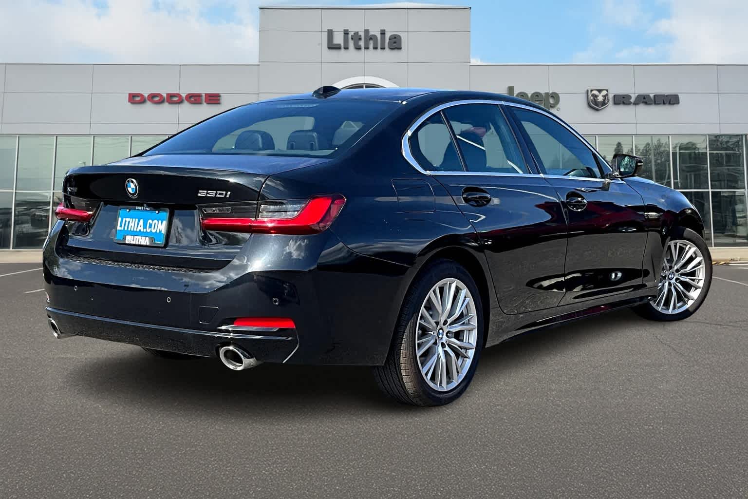 Thumbnail: 2024 BMW 3 Series - 19