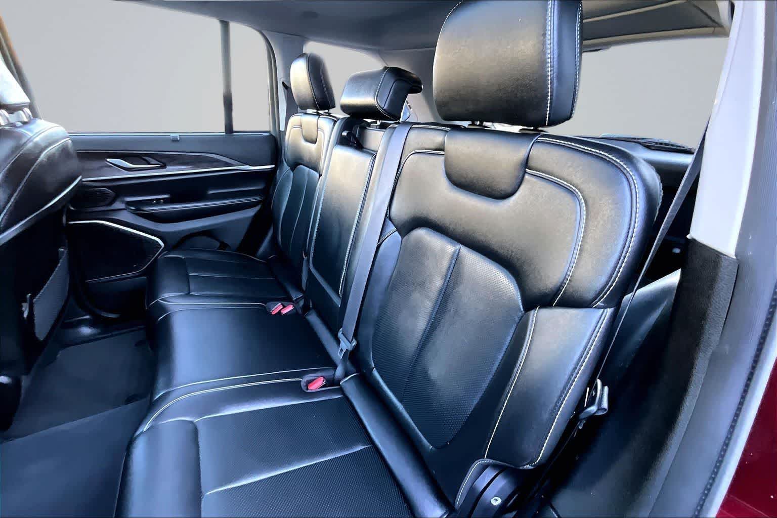 Thumbnail: 2023 Jeep Grand Cherokee - 13